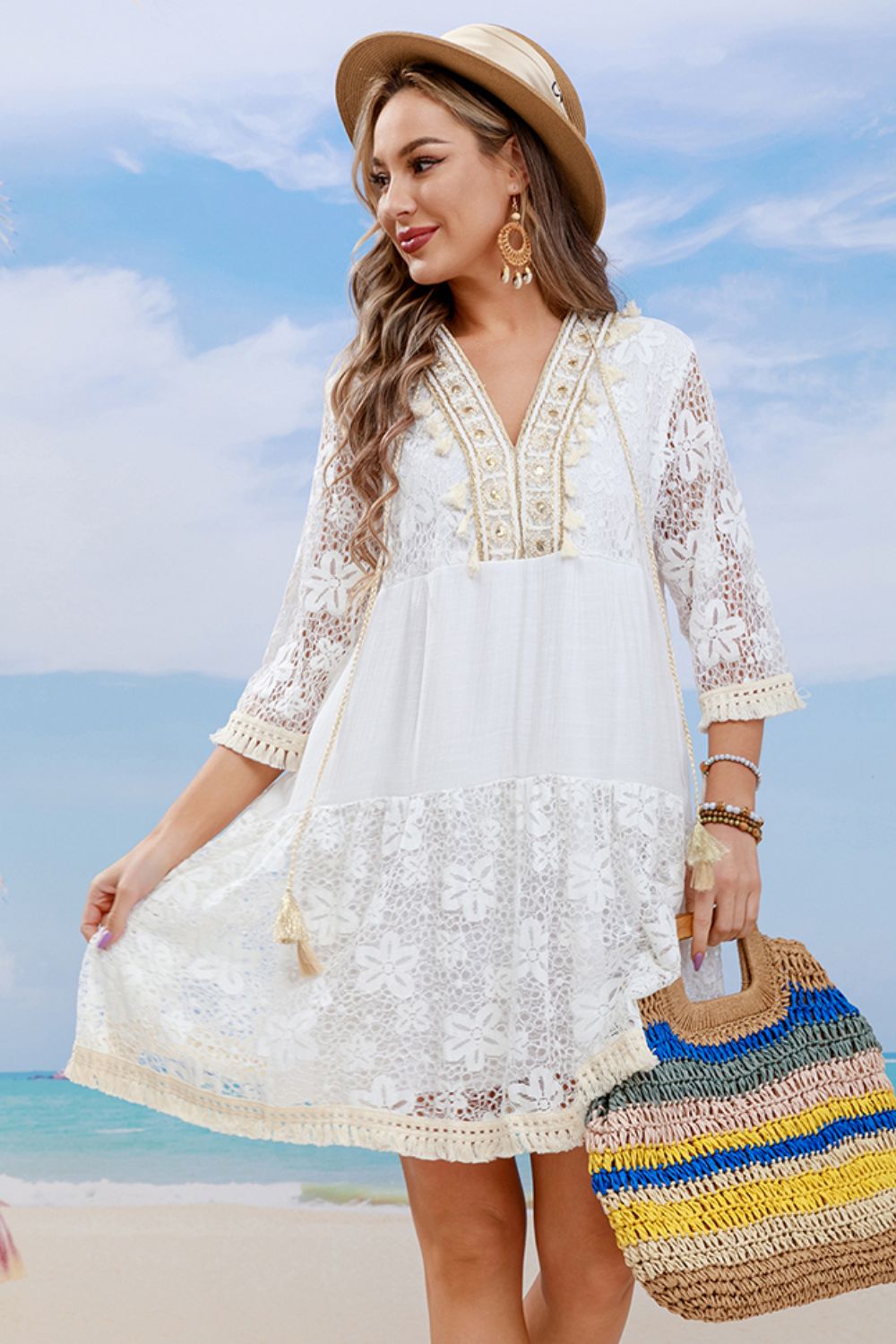 CHIC LACE COVER UP
